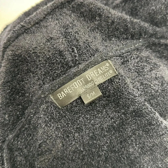 Barefoot Dreams CozyChic Lite Island Wrap Knit Cardigan 436 Black Small Medium - Picture 9 of 9